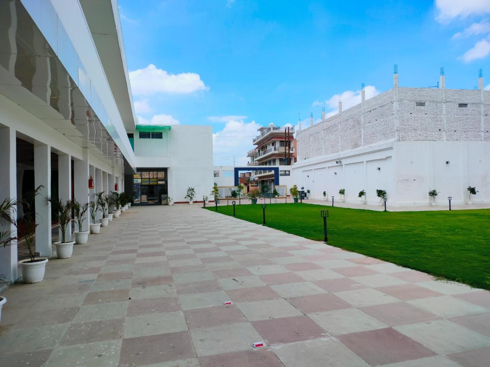 Hotel Buddha Park, Paharia, Varanasi Exterior foto